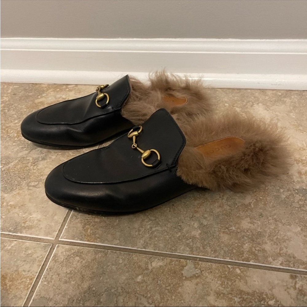 Gucci mules with fur